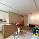 Studio Design & Confort Moderne Avec Balcon