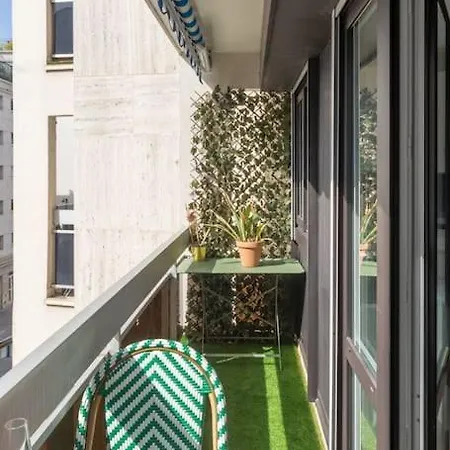 Studio Design & Confort Moderne Avec Balcon *