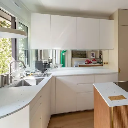 Studio Design & Confort Moderne Avec Balcon * Parigi