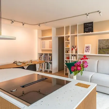 Studio Design & Confort Moderne Avec Balcon Parigi