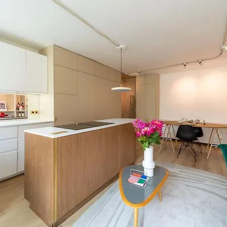 Studio Design & Confort Moderne Avec Balcon * Parigi